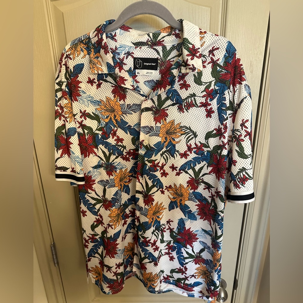 Hawaiian Print Mesh Top with Athletic Stripes